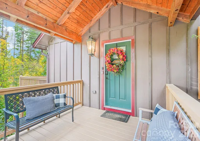 Photo 2 of Single family home for sale at 198 Eagles Dr #8, Boone, NC 28607 | MLS# 4435938 | Listing updated on 2026-10-26