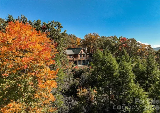 Photo 3 of Single family home for sale at 807 Pine Tree Rd, Spruce Pine, NC 28777 | MLS# 4435959 | Listing updated on 2026-10-20