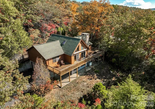Photo 4 of Single family home for sale at 807 Pine Tree Rd, Spruce Pine, NC 28777 | MLS# 4435959 | Listing updated on 2026-10-20