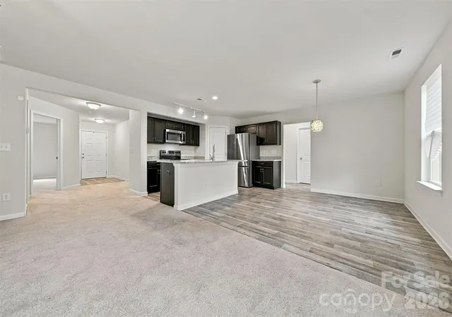 Photo 4 of Single family home for sale at 929 Grace St, Kings Mountain, NC 28086 | MLS# 4435960 | Listing updated on 2026-10-29