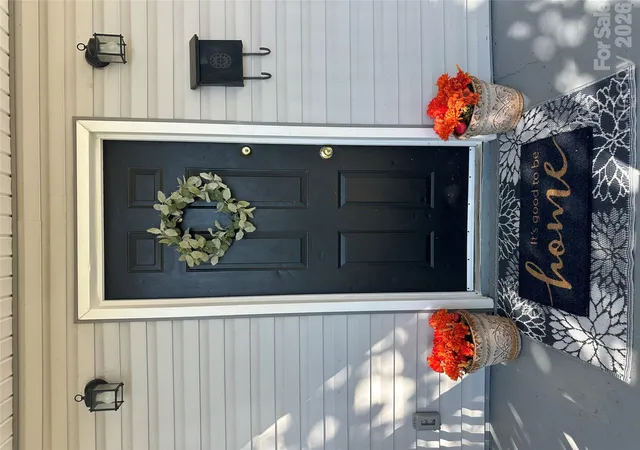 Photo 3 of Single family home for sale at 2996 1st Avenue NW, Hickory, NC 28601 | MLS# 4435995 | Listing updated on 2026-10-24