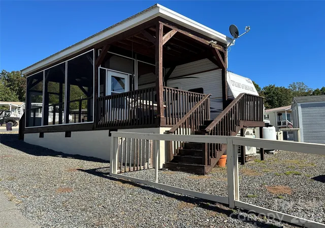 Photo 3 of Single family home for sale at 155 Grand View Dr, New London, NC 28127 | MLS# 4436010 | Listing updated on 2026-10-29