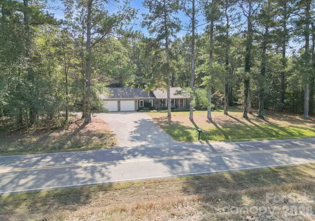 Photo 3 of Single family home for sale at 1010 Macedonia Church Rd, Monroe, NC 28112 | MLS# 4436022 | Listing updated on 2026-10-20