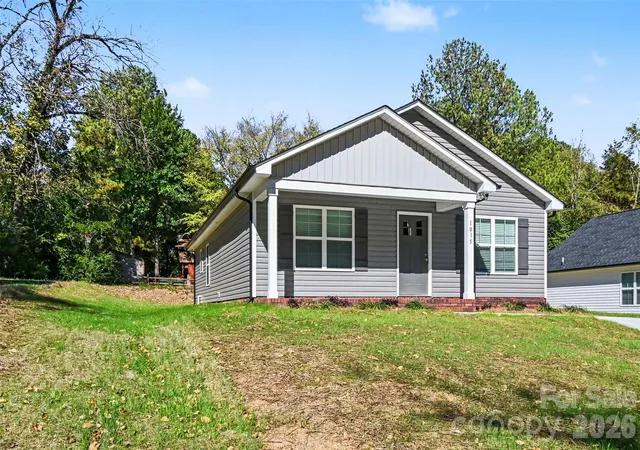 Photo 3 of Single family home for sale at 1015 Alabama St, Kannapolis, NC 28083 | MLS# 4436033 | Listing updated on 2026-10-27