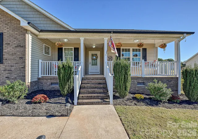 Photo 1 of Single family home for sale at 2550 Rock Dam Rd, Lincolnton, NC 28092 | MLS# 4436044 | Listing updated on 2026-10-30