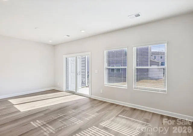 Photo 4 of Townhouse for sale at 8013 Hidden Springs Dr, Charlotte, NC 28216 | MLS# 4436050 | Listing updated on 2026-10-27