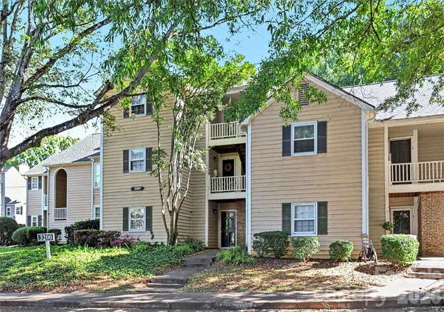 Condo for sale at 3200 Selwyn Farms Ln #2, Charlotte, NC 28209 | MLS# 4436053