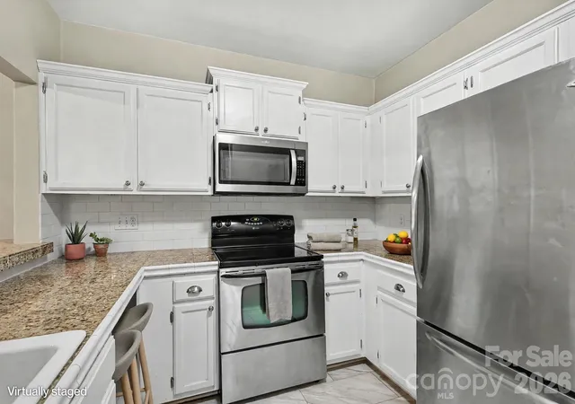 Photo 3 of Condo for sale at 3200 Selwyn Farms Ln #2, Charlotte, NC 28209 | MLS# 4436053 | Listing updated on 2026-10-24