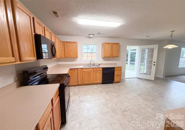 Photo 3 of Single family home for sale at 2334 Apple Glen Ln, Charlotte, NC 28269 | MLS# 4436071 | Listing updated on 2026-10-21