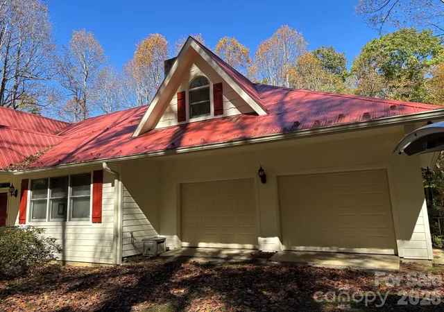 Photo 3 of Single family home for sale at 1661 Mckinney Mine Rd, Spruce Pine, NC 28777 | MLS# 4436084 | Listing updated on 2026-10-21