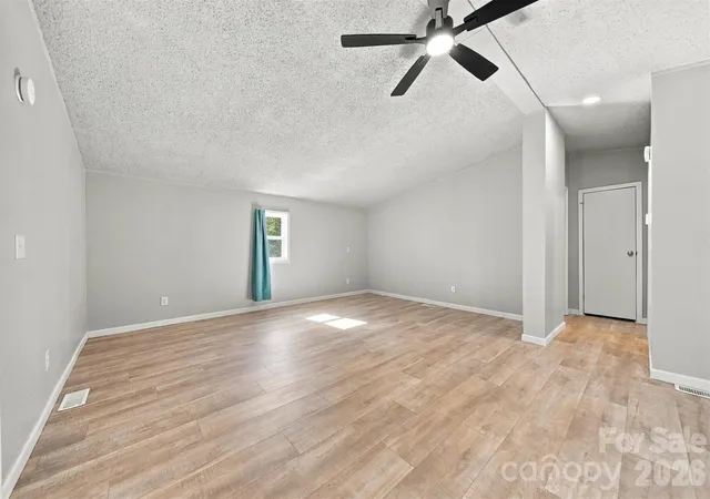 Photo 4 of Single family home for sale at 4236 Piney Rd, Morganton, NC 28655 | MLS# 4436087 | Listing updated on 2026-10-29