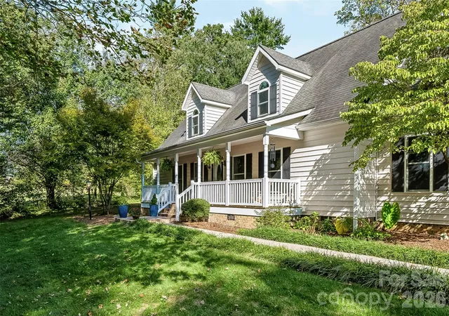 Photo 1 of Single family home for sale at 2122 N Rugby Rd, Hendersonville, NC 28791 | MLS# 4436106 | Listing updated on 2026-10-25