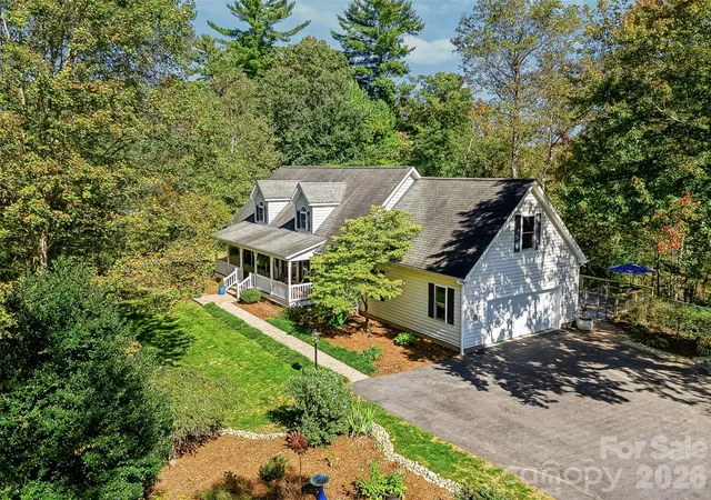 Photo 4 of Single family home for sale at 2122 N Rugby Rd, Hendersonville, NC 28791 | MLS# 4436106 | Listing updated on 2026-10-25
