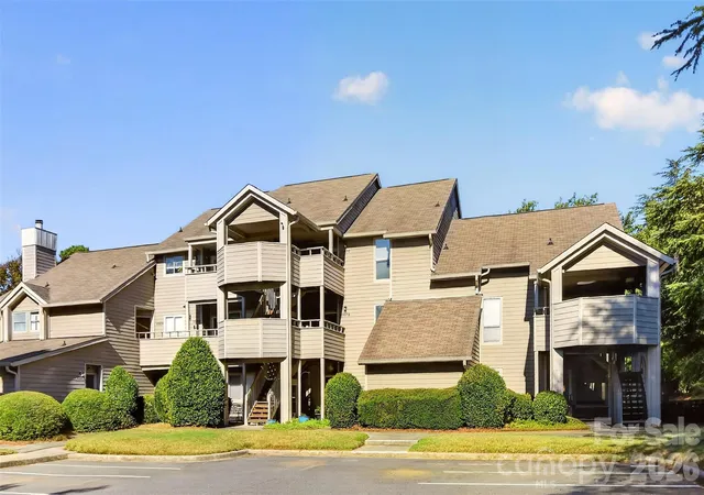 Photo 1 of Condo for sale at 2559 Stockbridge Dr #B, Charlotte, NC 28210 | MLS# 4436117 | Listing updated on 2026-10-28