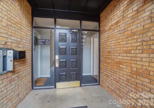 Listing Photo 1 - Condo for sale in building located at 4754 Hedgemore Dr, Charlotte, NC 28209 - Unit #N