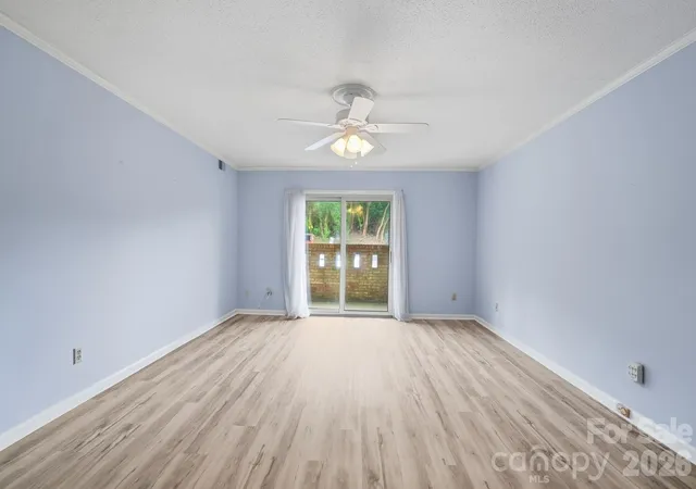 Listing Photo 5 - Condo for sale in building located at 4754 Hedgemore Dr, Charlotte, NC 28209 - Unit #N