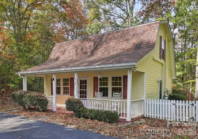 Single family home for sale at 114 Sandpiper Palisades St, Hendersonville, NC 28792 | MLS# 4436124