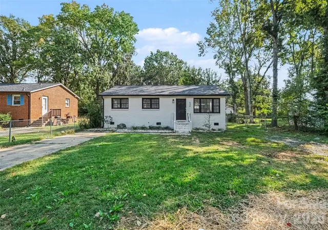 Photo 1 of Single family home for sale at 934 Pebble Rd, Rock Hill, SC 29730 | MLS# 4436129 | Listing updated on 2026-10-23