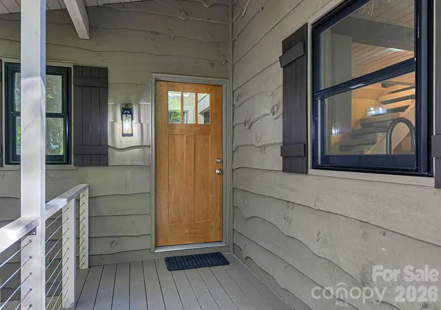 Photo 3 of Single family home for sale at 1152 Soquili Dr, Brevard, NC 28712 | MLS# 4436143 | Listing updated on 2026-10-29