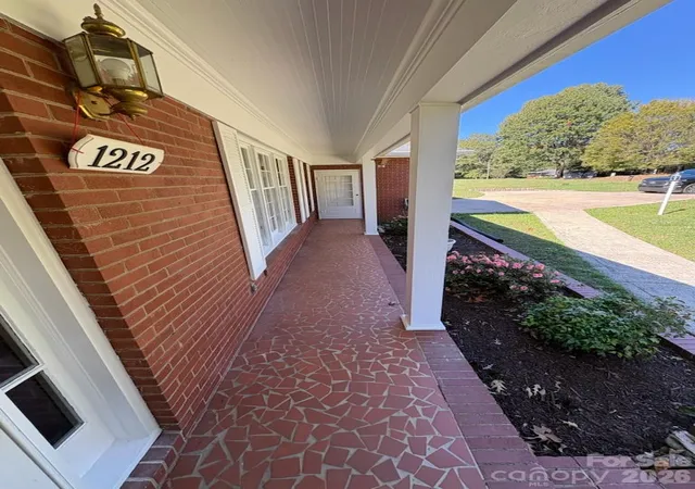 Photo 4 of Single family home for sale at 1212 Brookwood Dr #32, Shelby, NC 28150 | MLS# 4436145 | Listing updated on 2026-10-20