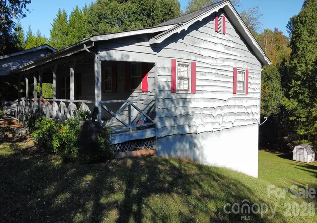 Photo 2 of Single family home for sale at 2727 Haas Ln, Lenoir, NC 28645 | MLS# 4436149 | Listing updated on 2026-10-29