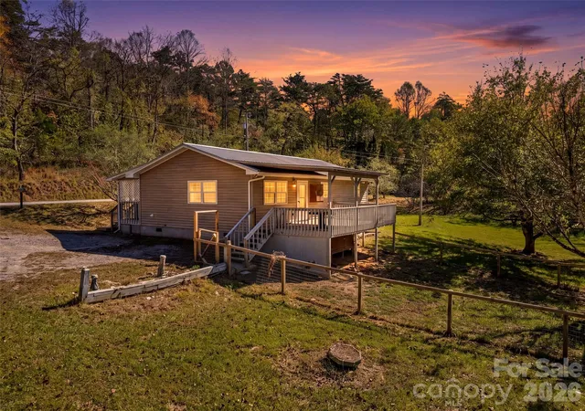 Photo 1 of Single family home for sale at 323 Joe Moody Rd, Warne, NC 28909 | MLS# 4436156 | Listing updated on 2026-10-21