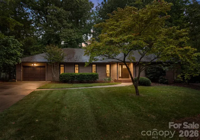 Photo 1 of Single family home for sale at 6 Catawba Ridge Ct, Clover, SC 29710 | MLS# 4436158 | Listing updated on 2026-10-28