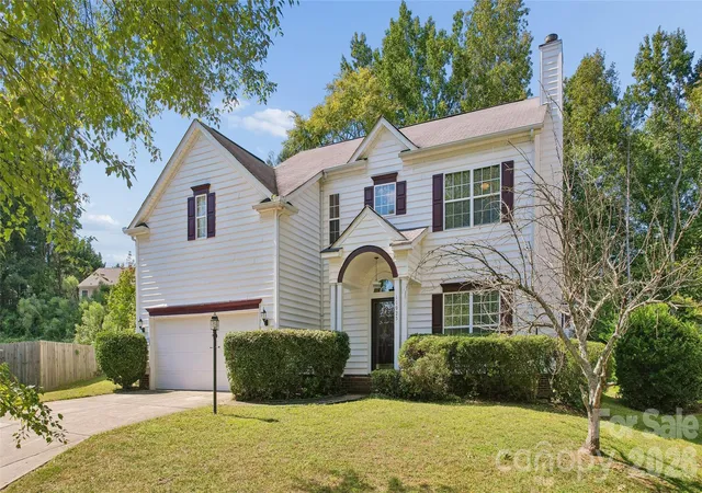 Photo 1 of Single family home for sale at 11925 Little Stoney Ct, Charlotte, NC 28269 | MLS# 4436159 | Listing updated on 2026-10-26
