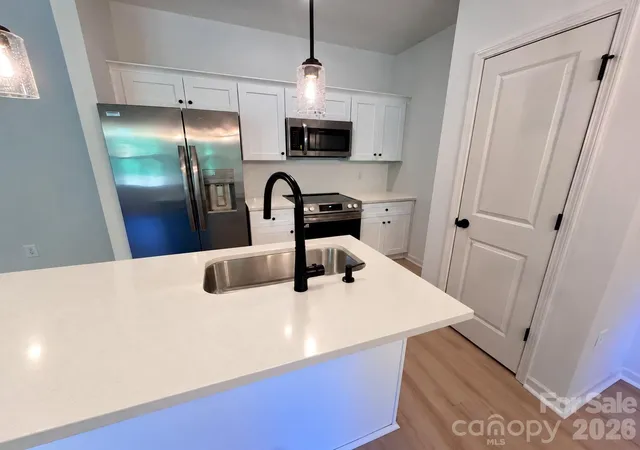 Photo 4 of Single family home for sale at 1028 Saratoga Dr, Charlotte, NC 28208 | MLS# 4436160 | Listing updated on 2026-10-23
