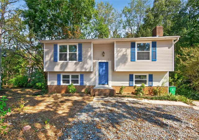 Single family home for sale at 5011 Forest Mountain Ct, Charlotte, NC 28227 | MLS# 4436173