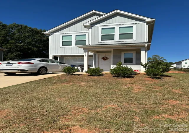 Photo 1 of Multi family home for sale at 1316 Yadkin St, Statesville, NC 28677 | MLS# 4436174 | Listing updated on 2026-10-27