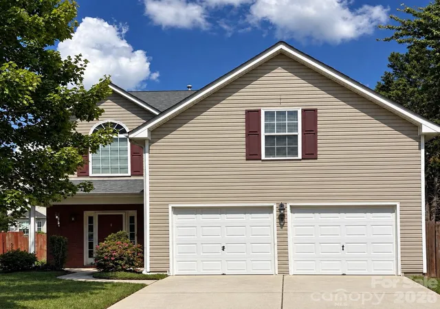 Photo 1 of Single family home for sale at 504 Dayton Rd, Rock Hill, SC 29732 | MLS# 4436179 | Listing updated on 2026-10-30