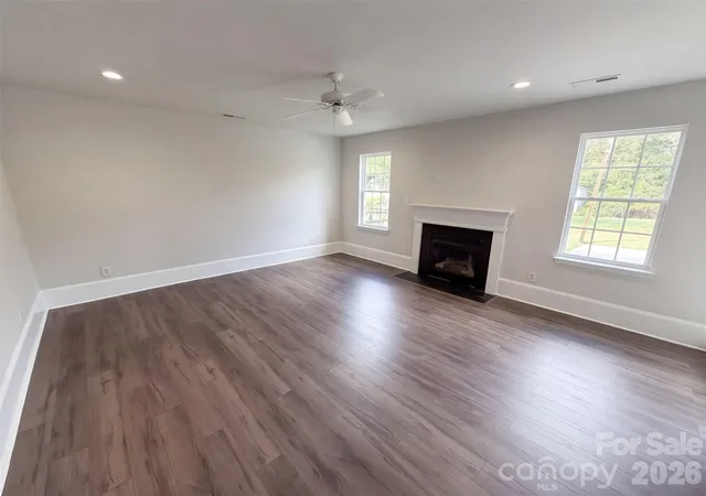 Photo 3 of Single family home for sale at 815 Southridge Dr, Monroe, NC 28112 | MLS# 4436188 | Listing updated on 2026-10-21