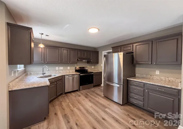 Photo 1 of Single family home for sale at 8224 Hunley Ridge Rd, Matthews, NC 28104 | MLS# 4436204 | Listing updated on 2026-10-21