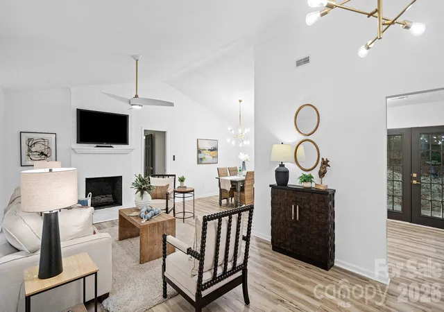 Photo 2 of Single family home for sale at 8001 Saddlehorse Ln, Charlotte, NC 28215 | MLS# 4436214 | Listing updated on 2026-10-29