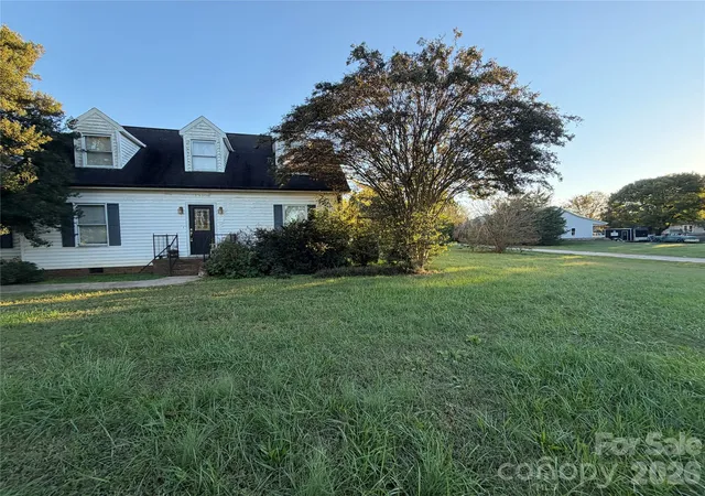 Photo 1 of Single family home for sale at 728 Jane Sowers Rd, Statesville, NC 28625 | MLS# 4436227 | Listing updated on 2026-10-21