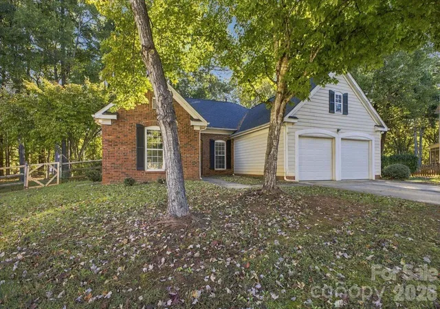 Photo 2 of Single family home for sale at 11219 Turmeric Ct, Charlotte, NC 28215 | MLS# 4436228 | Listing updated on 2026-10-23