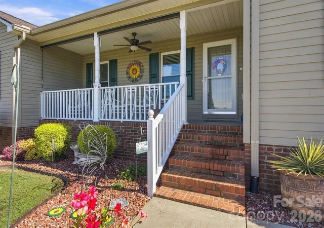 Photo 4 of Single family home for sale at 643 Shoal Rd, Lincolnton, NC 28092 | MLS# 4436248 | Listing updated on 2026-10-31