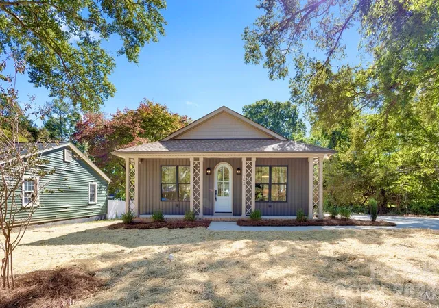 Photo 1 of Single family home for sale at 162 Shurley St, Rock Hill, SC 29732 | MLS# 4436255 | Listing updated on 2026-10-23