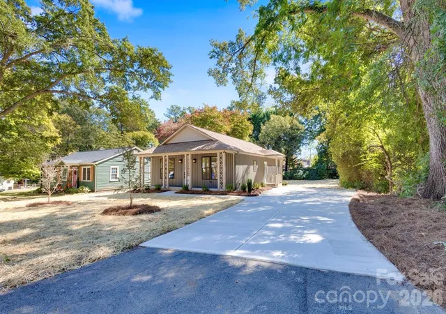 Photo 2 of Single family home for sale at 162 Shurley St, Rock Hill, SC 29732 | MLS# 4436255 | Listing updated on 2026-10-23
