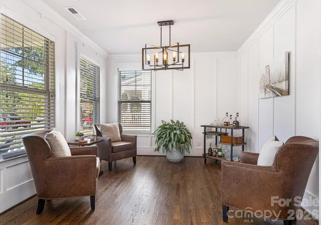 Photo 4 of Single family home for sale at 342 Main St, Matthews, NC 28105 | MLS# 4436271 | Listing updated on 2026-10-29
