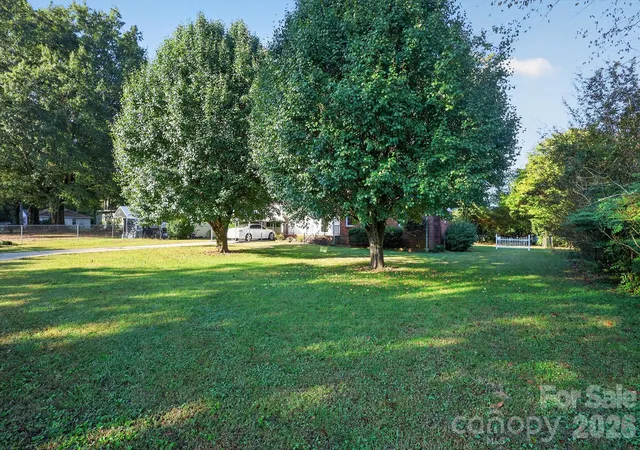 Photo 1 of Single family home for sale at 2411 Brookmeade Dr, Albemarle, NC 28001 | MLS# 4436282 | Listing updated on 2026-10-29