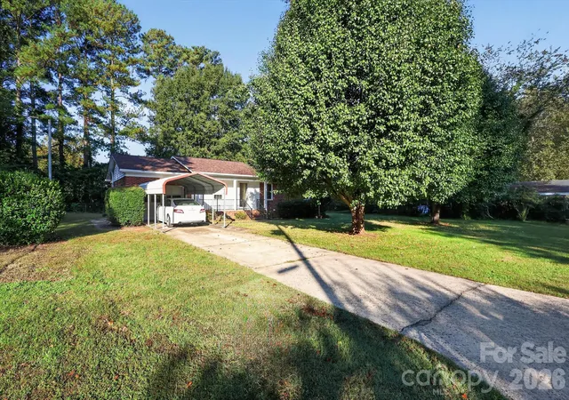 Photo 3 of Single family home for sale at 2411 Brookmeade Dr, Albemarle, NC 28001 | MLS# 4436282 | Listing updated on 2026-10-29