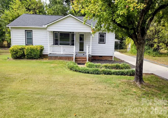 Photo 1 of Single family home for sale at 2804 Florida Ave, Kannapolis, NC 28083 | MLS# 4436284 | Listing updated on 2026-10-21