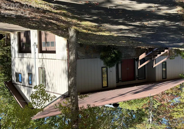 Photo 1 of Single family home for sale at 592 Carters Ridge Rd, Spruce Pine, NC 28777 | MLS# 4436298 | Listing updated on 2026-10-20