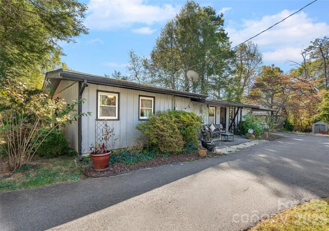 Single family home for sale at 331 Brevard Rd, Asheville, NC 28806 | MLS# 4436306