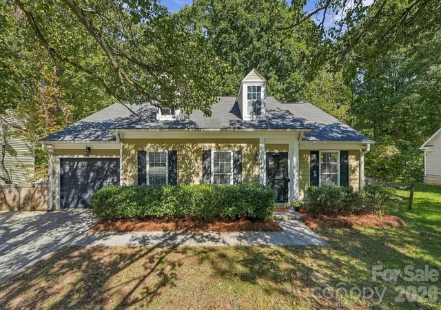 Single family home for sale at 13737 Gatestone Ln, Pineville, NC 28134 | MLS# 4436317