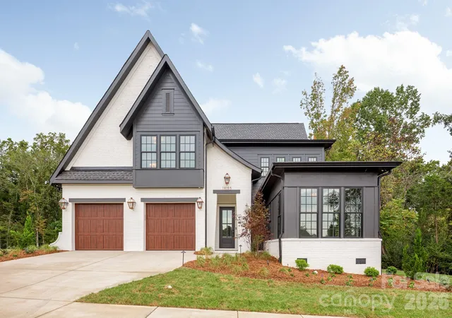 Single family home for sale at 5549 Fairview Rd, Charlotte, NC 28209 | MLS# 4436354