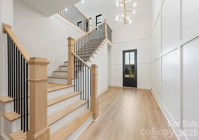 Photo 3 of Single family home for sale at 5549 Fairview Rd, Charlotte, NC 28209 | MLS# 4436354 | Listing updated on 2026-10-28