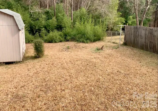 Photo 3 of Single family home for sale at 434 Cummings St, Rock Hill, SC 29730 | MLS# 4436361 | Listing updated on 2026-10-21